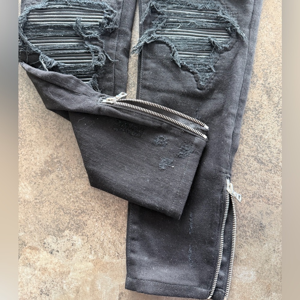 Amiri Womens Jeans - Picture 3 of 5